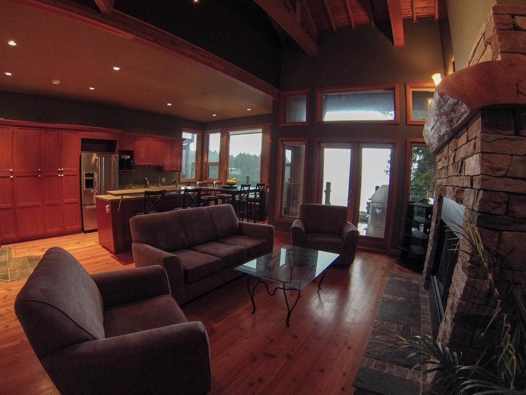 The Homestead Tofino Exterior photo